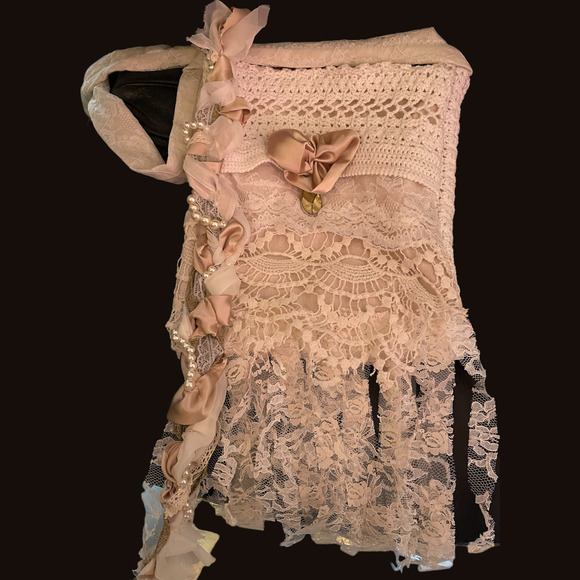 Romantic lace Porchette - Picture 2 of 2